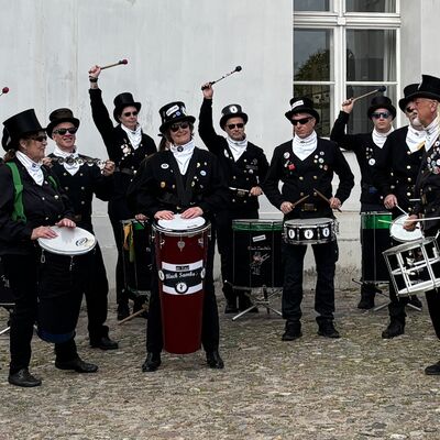 Sorgten f&uuml;r Stimmung: Die Black Sambas aus Stade.