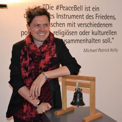 Eröffnung der Sonderausstellung "#PeaceBell" des Künstlers Michael Patrick Kelly.