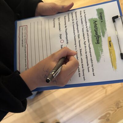 Die Ausstellung erkunden - Workshop zur Industrialisierung