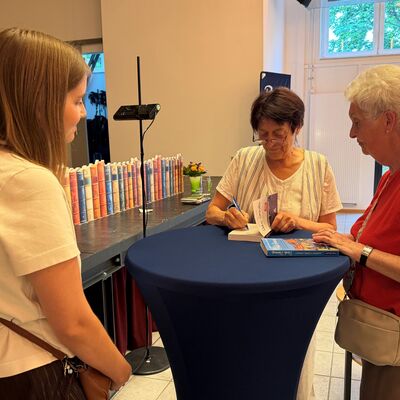 Margot Fl&uuml;gel-Anhalt